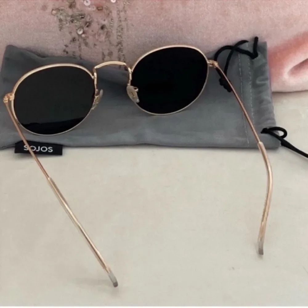 Small Round Polarized Sunglasses for Women Classic Vintage Retro Shades UV400